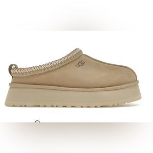 Ugg tazz in the color Mustard Seed